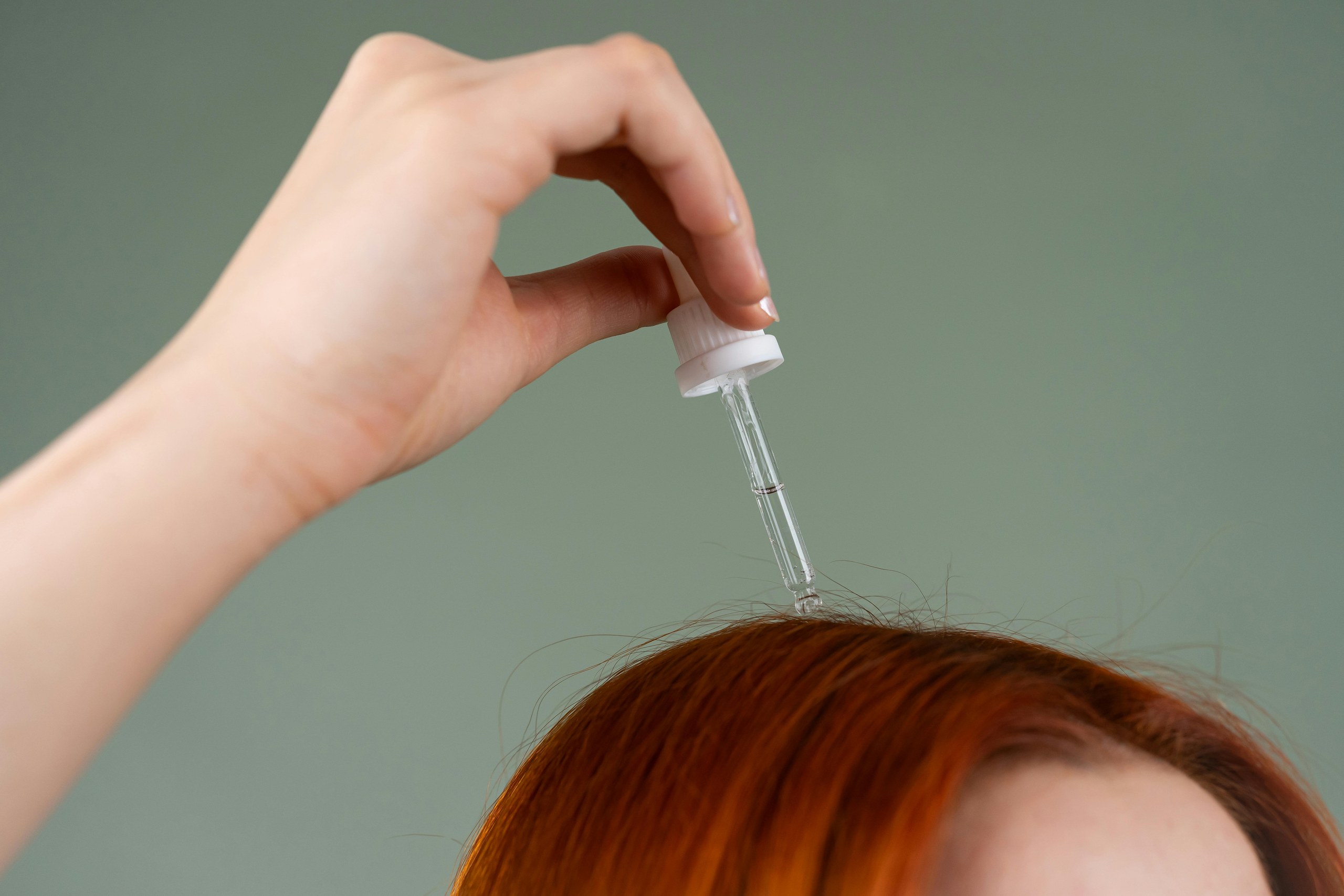 Doctor preparing PRP injection for hair loss